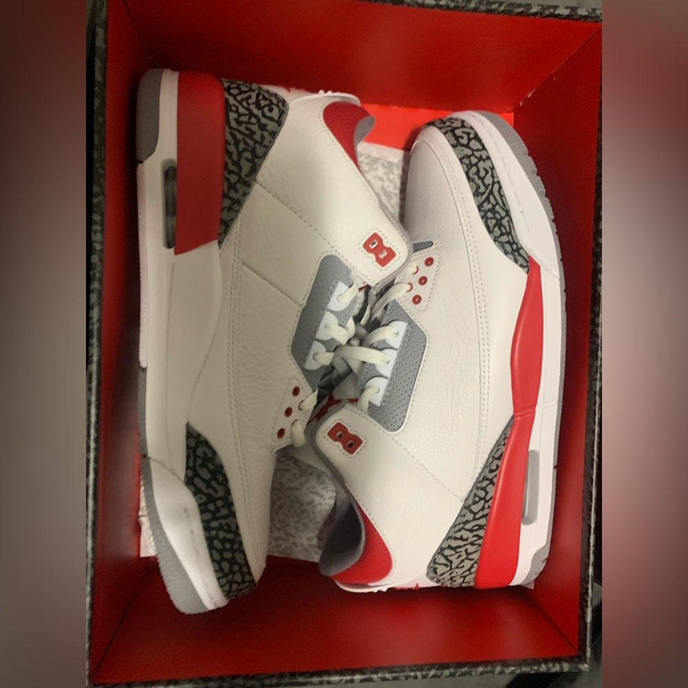Authentic Jordan 3 Fire reds